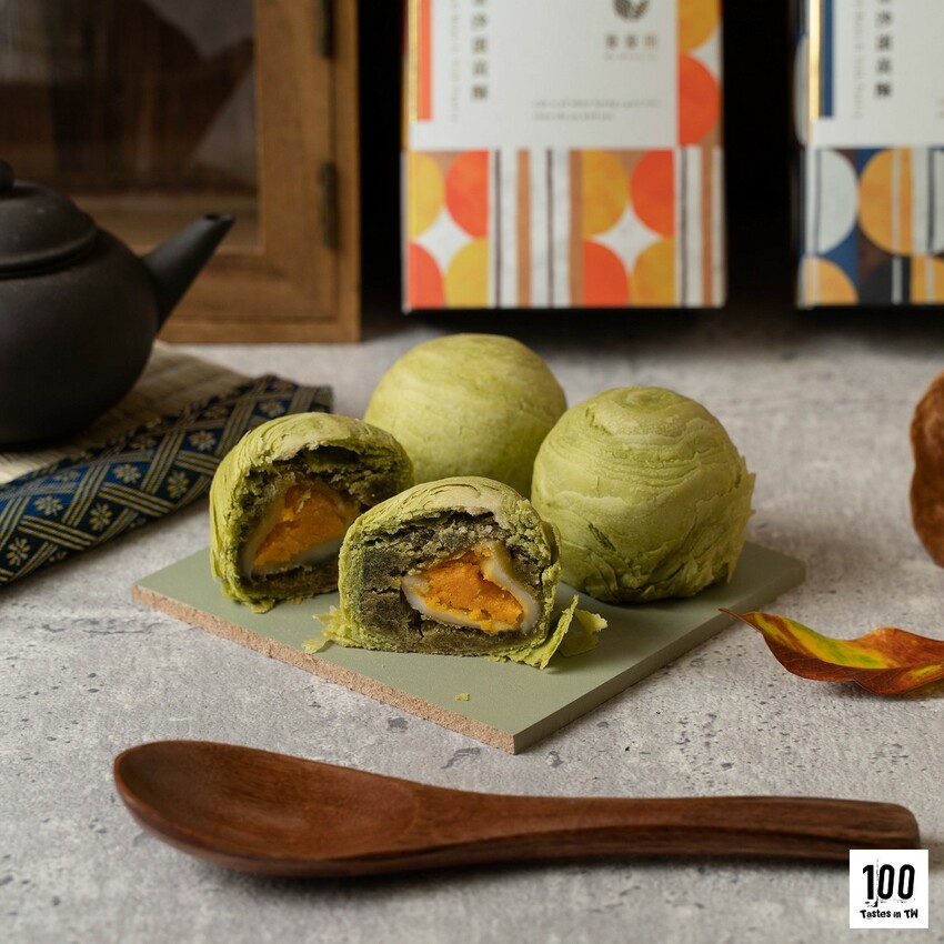 【宅配美食】冊子 x 麥麥冊｜中秋應景還得是你！紅豆、芋香、抹茶蛋黃酥從口味到包裝都圈粉！ | 別墅裡的 100 種味道