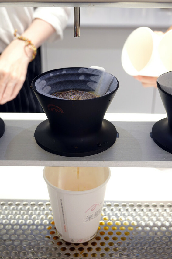 捷運忠孝敦化站MILAS膠原時尚美妍咖啡,可租借場地辦活動的台北東區安靜咖啡廳,喝出健康美麗的不限時敦化咖啡廳