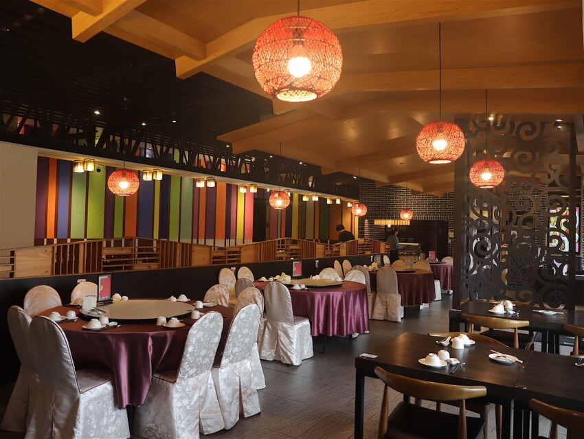 這家經典片皮烤鴨,皮酥肉香~尤其是甜麵醬酒釀香韻迷人,唇齒留香~