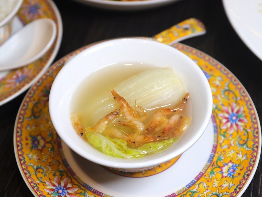 這家經典片皮烤鴨,皮酥肉香~尤其是甜麵醬酒釀香韻迷人,唇齒留香~