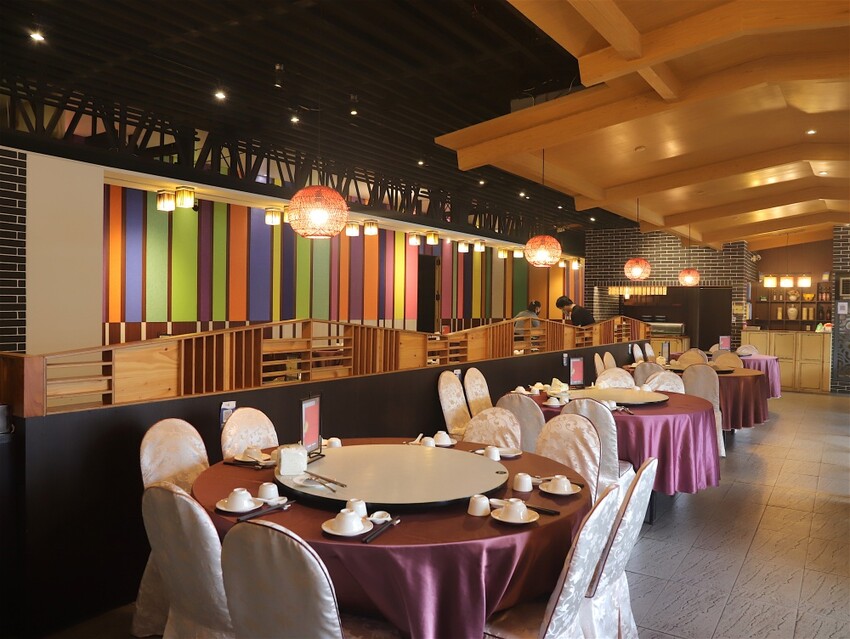 這家經典片皮烤鴨,皮酥肉香~尤其是甜麵醬酒釀香韻迷人,唇齒留香~