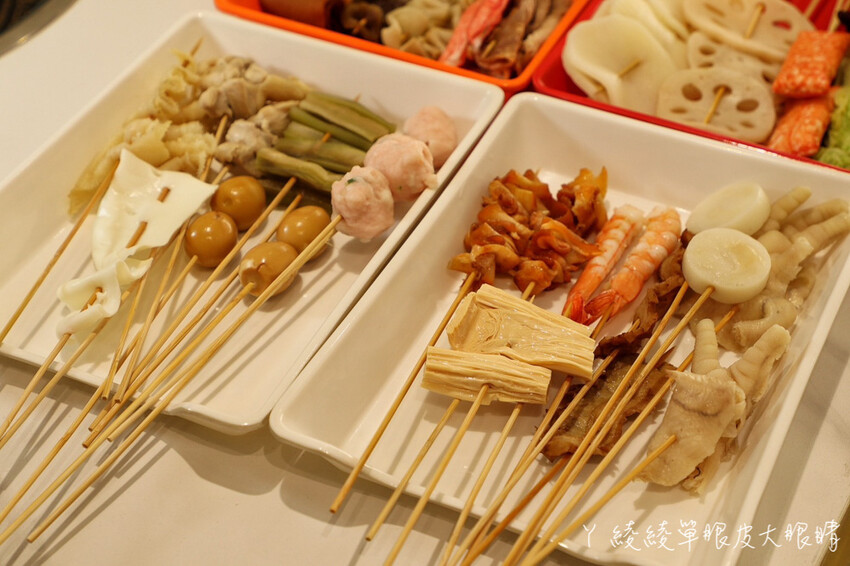 新竹美食「串串食光」正宗四川缽缽雞 冒菜 美蛙魚火鍋，麻辣控不能錯過。