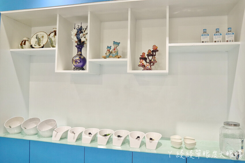 新竹美食「串串食光」正宗四川缽缽雞 冒菜 美蛙魚火鍋，麻辣控不能錯過。