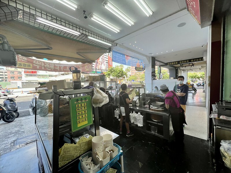 【台灣，高雄市，左營區】2022年高雄米其林必比登推介餐廳(Bib Gourmand)～正宗鴨肉飯，低調到很容易錯過