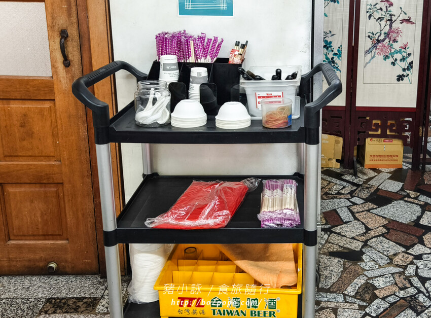 高雄。甲仙》仙香飲食店。老字號餐廳(米其林必比登)+貓巷彩繪順遊