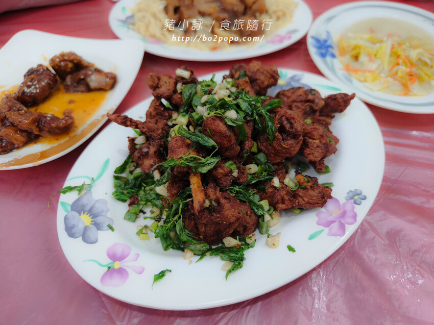 高雄。甲仙》仙香飲食店。老字號餐廳(米其林必比登)+貓巷彩繪順遊