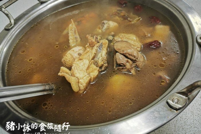 高雄。甲仙》仙香飲食店。老字號餐廳(米其林必比登)+貓巷彩繪順遊