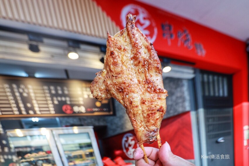 台中柒串燒逢甲店｜台中烤肉推薦台中逢甲必吃串燒，獨門醬汁專人烤肉免沾手.最低19元起，近逢甲美食商圈 - Kiwi 樂活食旅