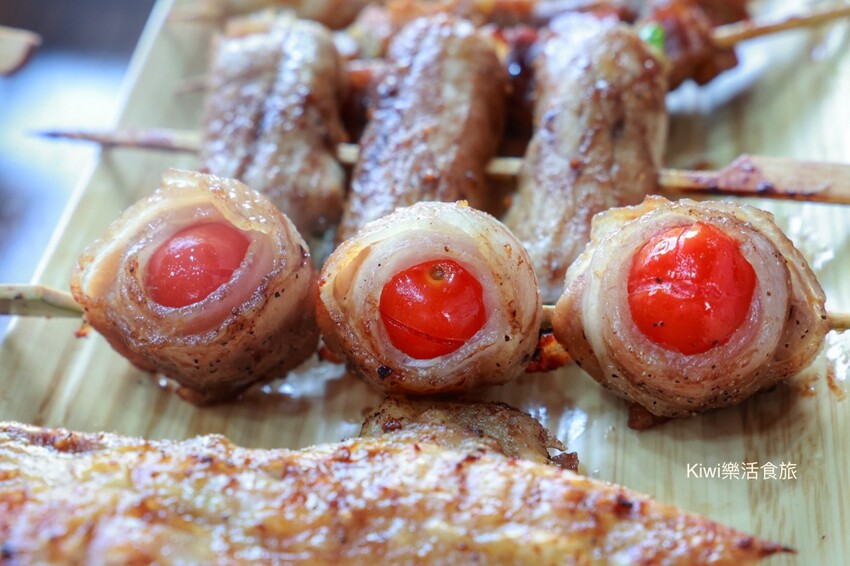 台中柒串燒逢甲店｜台中烤肉推薦台中逢甲必吃串燒，獨門醬汁專人烤肉免沾手.最低19元起，近逢甲美食商圈 - Kiwi 樂活食旅