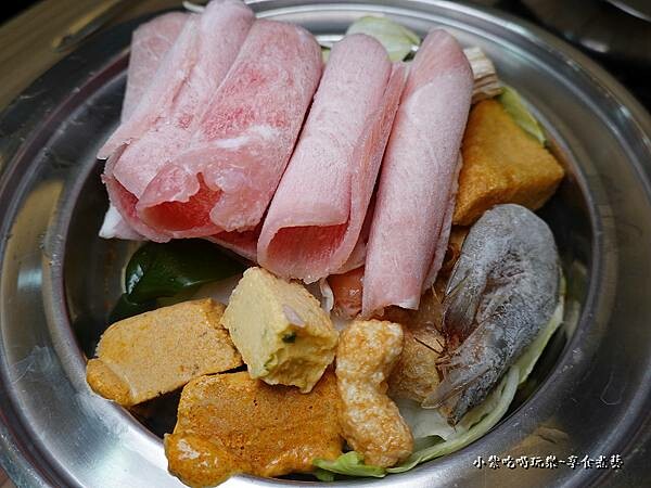 南洋風味豬肉鍋-逸小鍋中壢健行店 (3).jpg