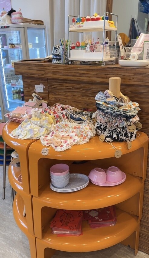 【好運站】萬華寵物友善咖啡廳，還有可愛博美店狗妹妹來接待～ 