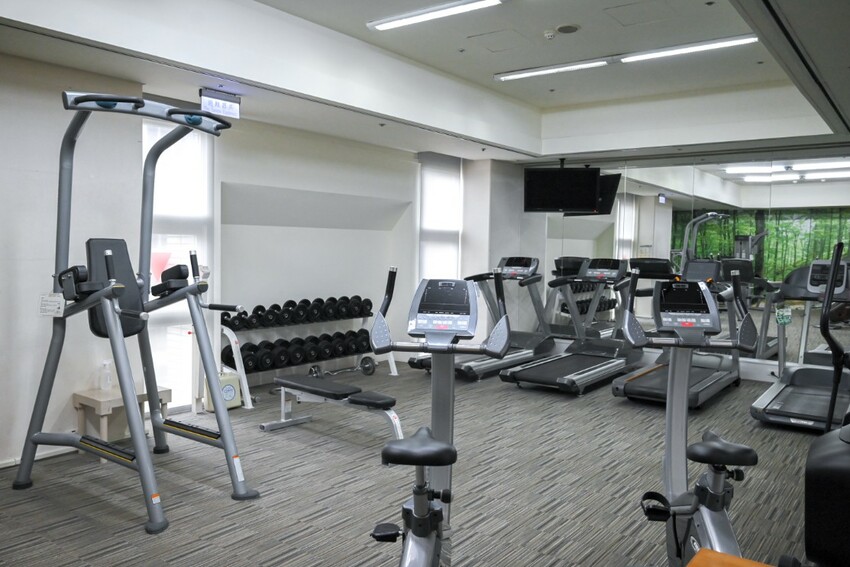 5000多則評論4.3星好評五星級飯店，泳池三溫暖免費使用享高鐵7折優惠