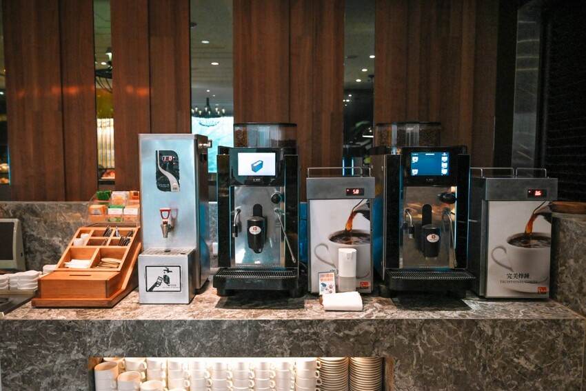 5000多則評論4.3星好評五星級飯店，泳池三溫暖免費使用享高鐵7折優惠