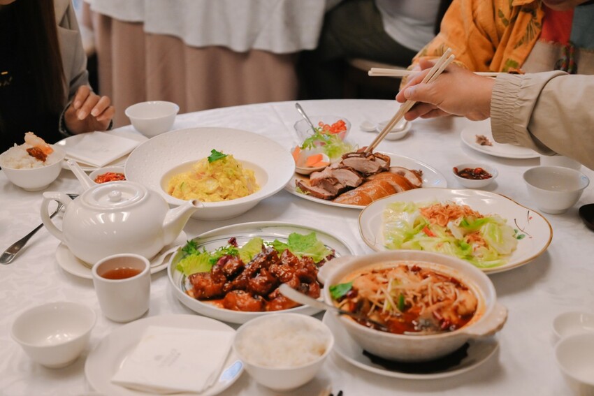 5000多則評論4.3星好評五星級飯店，泳池三溫暖免費使用享高鐵7折優惠