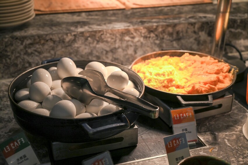 5000多則評論4.3星好評五星級飯店，泳池三溫暖免費使用享高鐵7折優惠