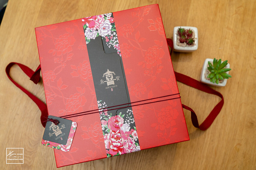 喜餅|【江記永安喜餅】雙層玫瑰盒 (紅豆麻糬、豆沙魯肉蛋黃、招牌鴛鴦餅、鳳梨杏仁角、招牌豆沙核桃) - 快門下的幸福