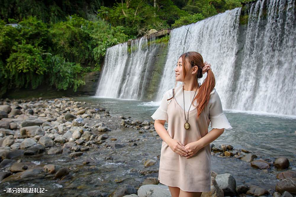 新竹北埔景點》北埔冷泉 泡腳踩水玩冷泉 欣賞水簾大瀑布 新竹夏季消暑勝地 - 滿分的旅遊札記