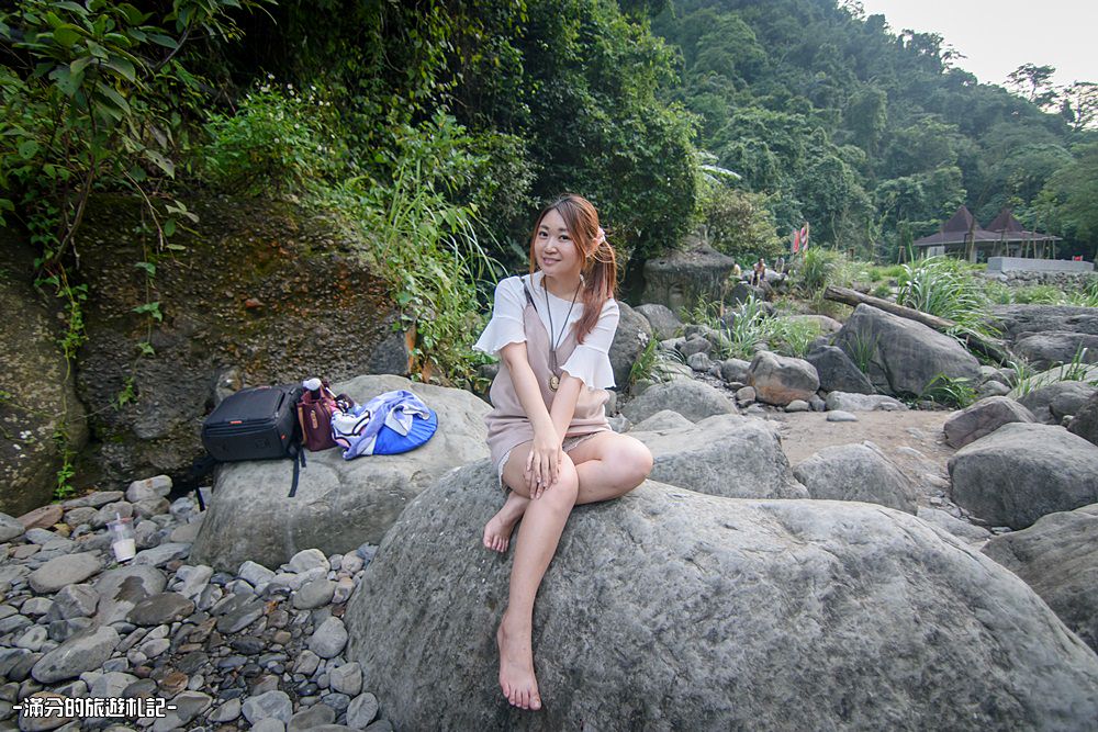新竹北埔景點》北埔冷泉 泡腳踩水玩冷泉 欣賞水簾大瀑布 新竹夏季消暑勝地 - 滿分的旅遊札記