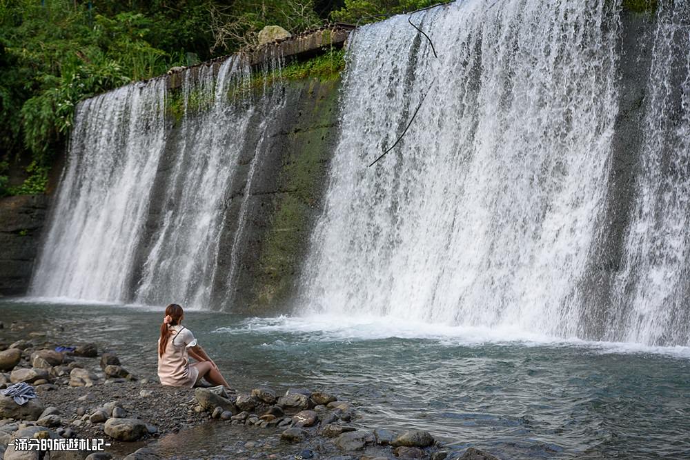 新竹北埔景點》北埔冷泉 泡腳踩水玩冷泉 欣賞水簾大瀑布 新竹夏季消暑勝地 - 滿分的旅遊札記