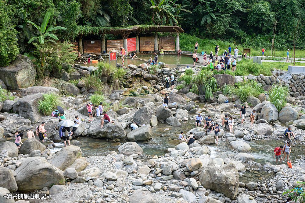新竹北埔景點》北埔冷泉 泡腳踩水玩冷泉 欣賞水簾大瀑布 新竹夏季消暑勝地 - 滿分的旅遊札記