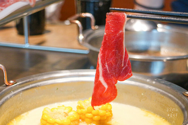 雲林北港｜新開幕高級肉品親民價格。菜盤可加價換肉盤｜對馬涮涮屋北港店 (內有菜單)