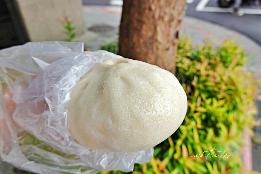 【台北】南港|廣泰豐潮州包子,自信心爆棚的包子饅頭店,外皮香甜肉扎實