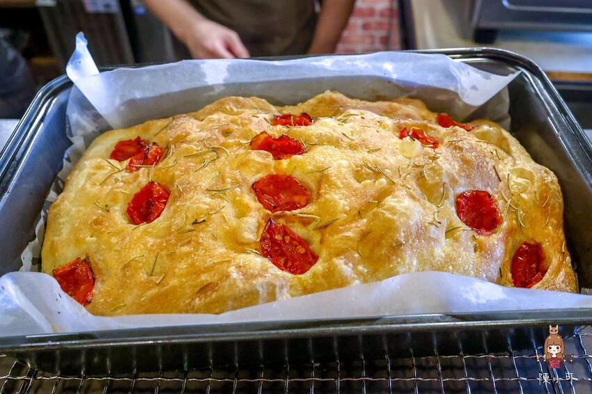 新北市三重區【三重咖啡館】李好咖啡,草莓鬆餅、焦糖布丁好吃推薦