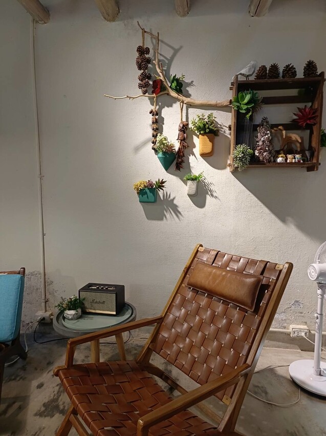 【台北.金山】微微山房森林系咖啡廳。寵物超級友善。14人即可包場獨享陽光午後的美好古宅