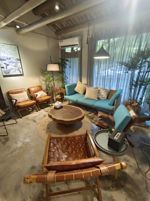 【台北.金山】微微山房森林系咖啡廳。寵物超級友善。14人即可包場獨享陽光午後的美好古宅