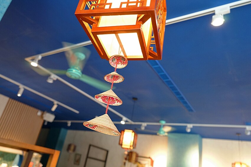 隱藏在透天厝裡的低調越式餐廳，享受道地美味的越南料理，只有巷子內才知道的美味！