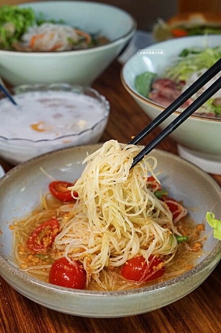 隱藏在透天厝裡的低調越式餐廳，享受道地美味的越南料理，只有巷子內才知道的美味！