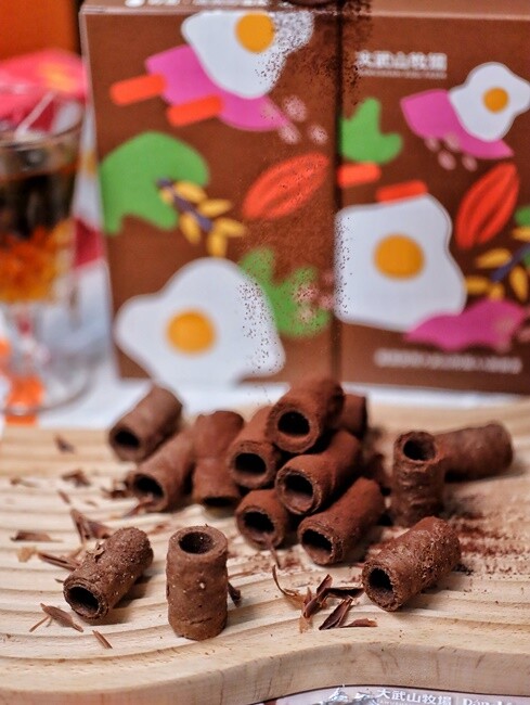 【宅配食記】來自五星級『大武山牧場』AA級履歷雞蛋的蛋入蛋捲,蛋香濃郁超涮嘴,三種口味一次滿足,回購率100%,中秋蛋捲禮盒限量搶購。