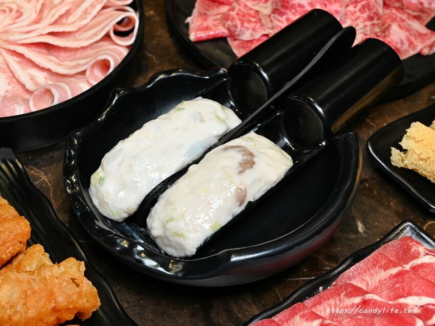 椒饗麻辣鍋|台中最低調麻辣鍋,師承台北齊味麻辣鍋,會噴汁的鴨血,口感Q嫩好吃,豆腐也超讚~