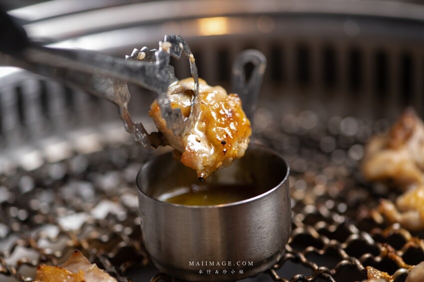 台北美食｜豆町村燒肉～激安齊下全新燒肉品牌。浮誇系豆町疊疊樂沒預約吃不到，中秋燒肉推薦來這裡，捷運國