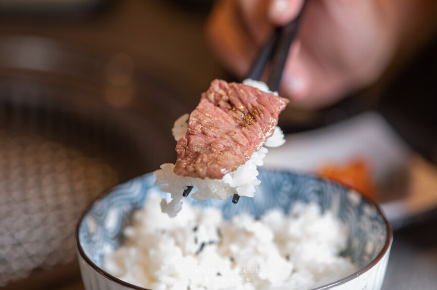 台北美食｜豆町村燒肉～激安齊下全新燒肉品牌。浮誇系豆町疊疊樂沒預約吃不到，中秋燒肉推薦來這裡，捷運國