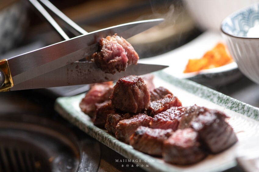 台北美食｜豆町村燒肉～激安齊下全新燒肉品牌。浮誇系豆町疊疊樂沒預約吃不到，中秋燒肉推薦來這裡，捷運國