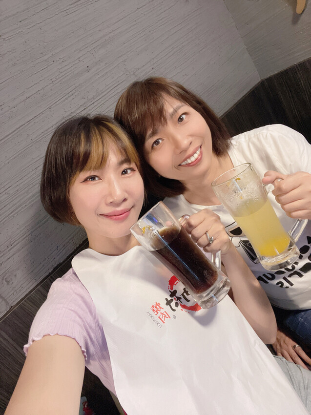 豆町村燒肉 | 東區最夯居酒屋-激安 最新燒肉力作！！帥店員幫忙烤肉太幸福啦。大安區燒肉首選 / 東區燒肉。捷運國父紀念館