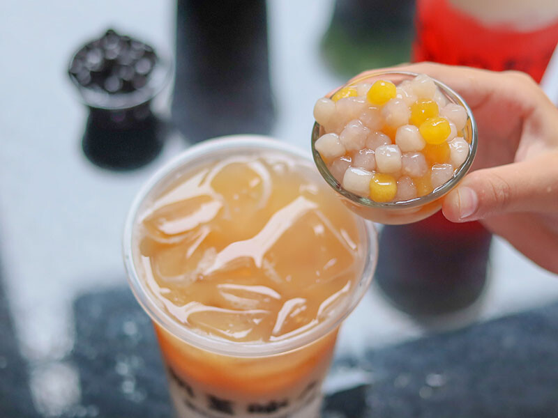 白鬍子奶蓋職人 | 北門街上的新竹奶蓋品牌，用勺子來堆奶蓋，居然還有$30元的醇茶茶飲！