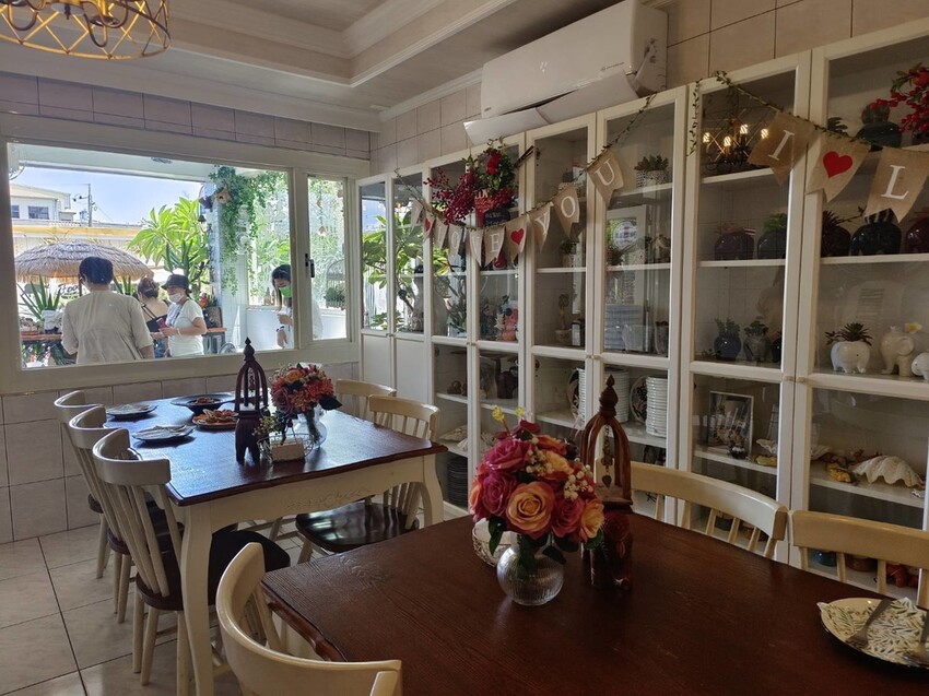 【宜蘭.頭城】拾光旅人泰式餐廳。寵物友善餐廳。泰菜好吃服務貼心的網美店