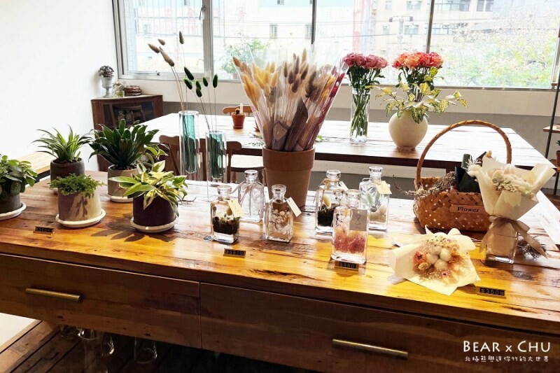 新莊輔大咖啡廳推薦│QUEEN SHOP Life Store・台灣原創服飾品牌的咖啡、花藝、烘焙複合式門市