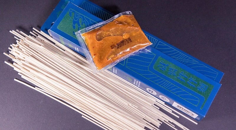 【薑博士就醬拌伴麵】三種麵x四種醬.自由混搭12種吃法.低納健康美味:老薑麵.薑黃麵.秋葵麵X老薑麻油醬.麻辣