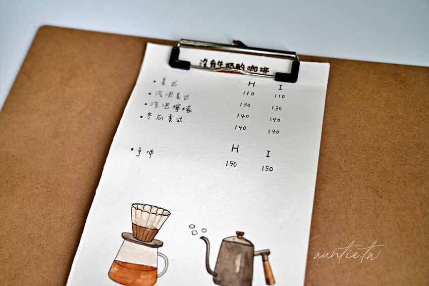 【新竹】竹北｜Tonari Cafe 隔壁咖啡，自然系貨櫃咖啡廳，寵物友善咖啡廳