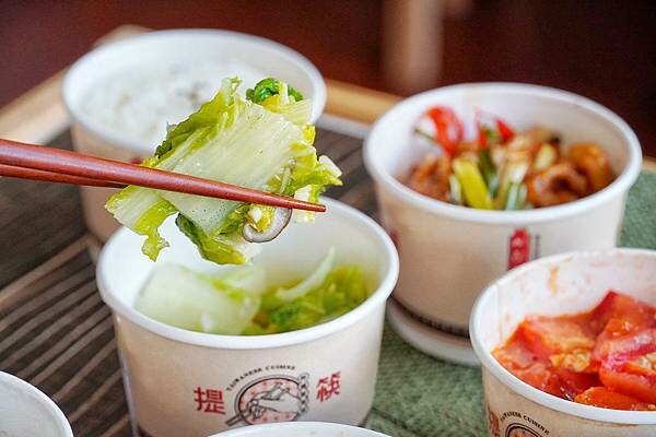 LINE_ALBUM_提筷單人台灣菜 西區處_220827_6.jpg