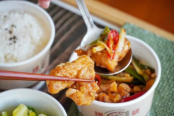 LINE_ALBUM_提筷單人台灣菜 西區處_220827_4.jpg