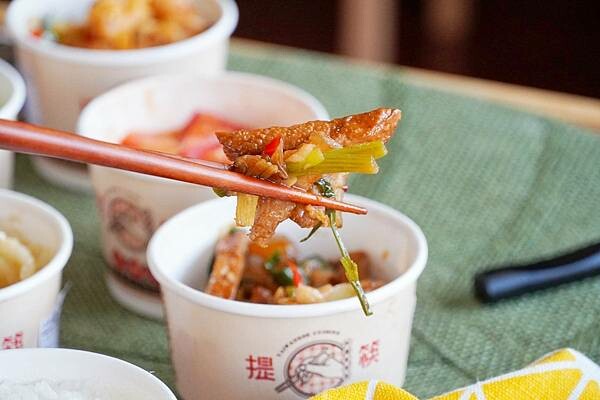 LINE_ALBUM_提筷單人台灣菜 西區處_220827_3.jpg