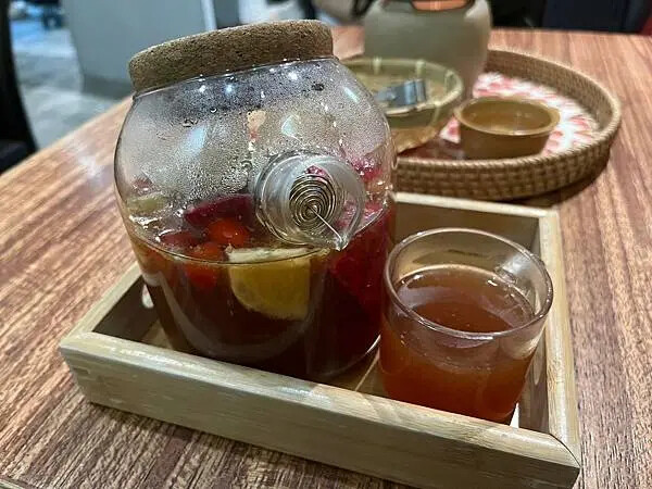 LINE_ALBUM_出國前的圖片_250209_100 LINE_ALBUM_出國前的圖片_250209_100