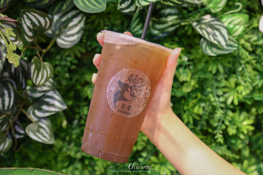 【板橋飲料推薦】茶麋調飲所森林系飲品，招牌濃厚鮮奶茶、口感獨特黑檸檬！ - 又要飛去哪！？