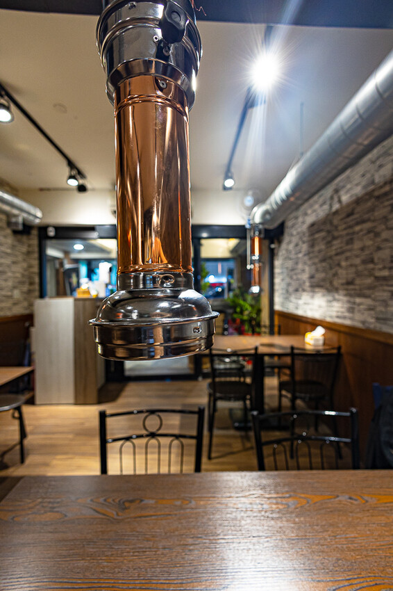 隱藏於在地生活圈內的精緻單點燒肉店,日式職人精神般手工精修去筋去油留下美味,精緻有用心的日式燒肉小店推薦