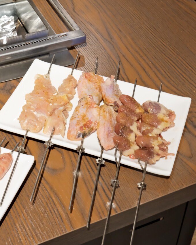 【蘆洲美食推薦】三六苑炭火燒肉-蘆洲店～超平價全自動烤串，一串只要49元！蘆洲平價燒肉推薦、日式燒肉店串燒新上市！