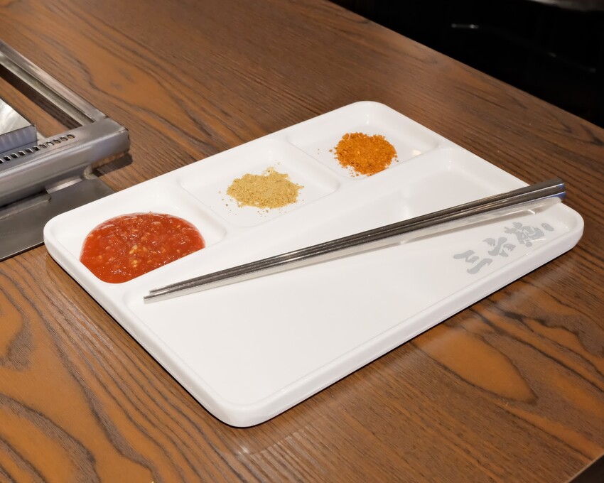 【蘆洲美食推薦】三六苑炭火燒肉-蘆洲店～超平價全自動烤串，一串只要49元！蘆洲平價燒肉推薦、日式燒肉店串燒新上市！